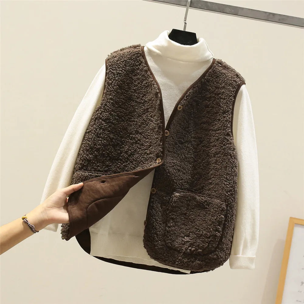 Colette - Elegant Fleece Layering Vest